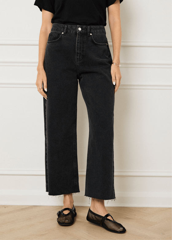 THE ALFIE JEAN - BLACK