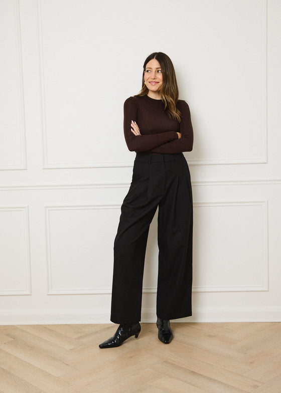 SMOOTH SCULPT LONG SLEEVE TOP - BROWN