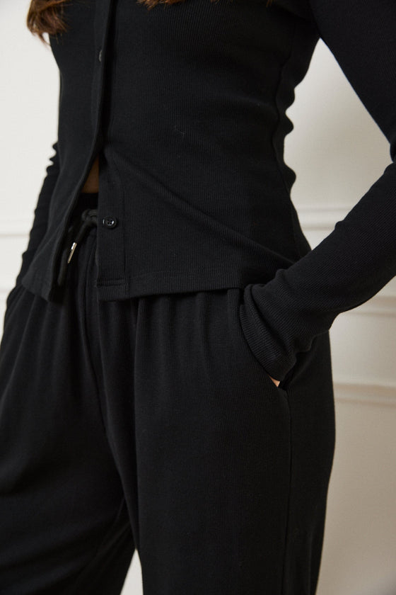 RELAXED RIBBED TROUSER - BLACK