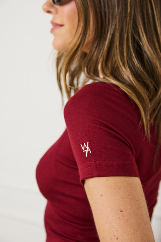 SMOOTH SCULPT T-SHIRT - CHERRY